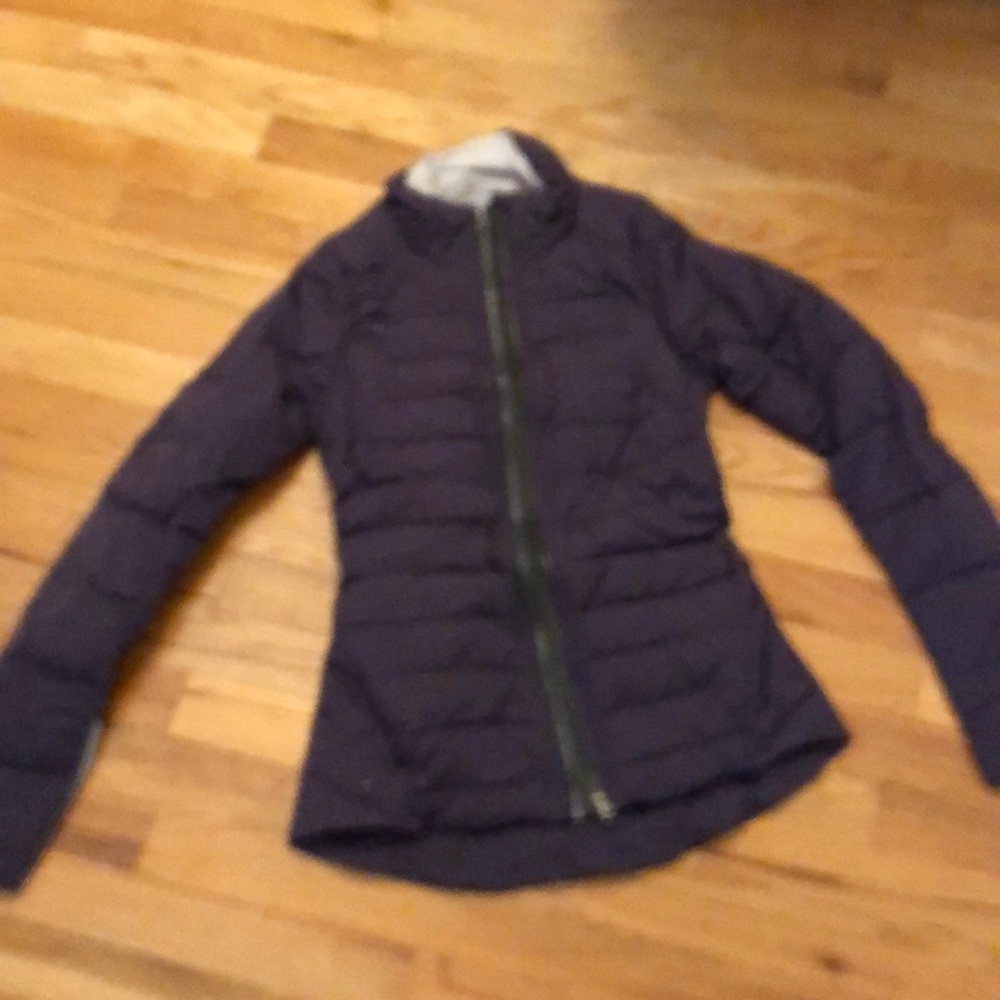 Lululemon dark purple puffer jacket